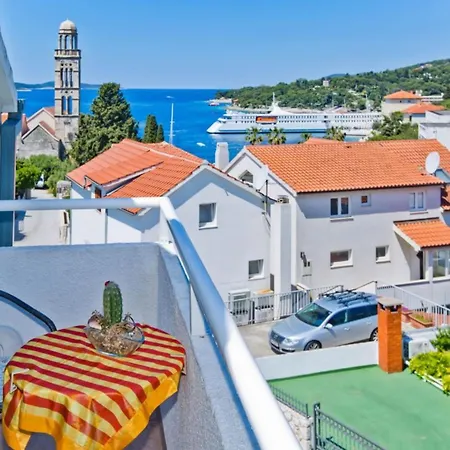 Charming And Sunny Hvar *
