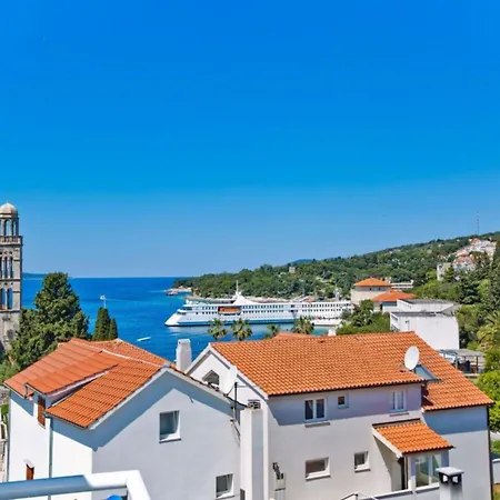 Charming And Sunny Hvar *