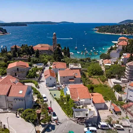 Charming And Sunny Hvar Διαμέρισμα *